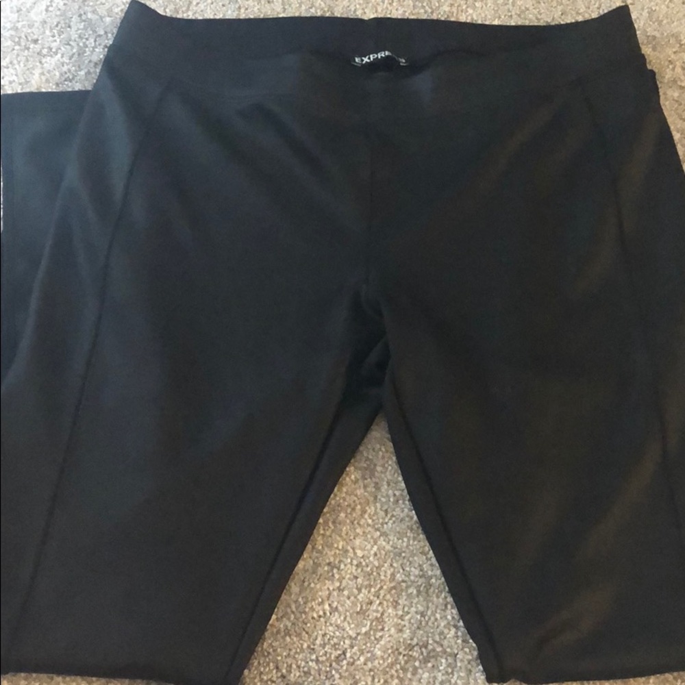 Vegan leather leggings with mesh details